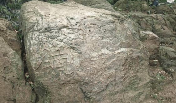 岳麓山|湖南拥有一个神奇地方，跺脚发出奇妙事情，极目远眺，风景如画！