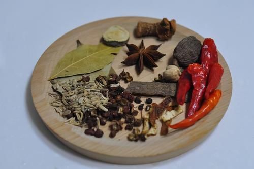 新年的餐桌上不能少了它，提前做好冻起来，吃时一切一蒸就好了