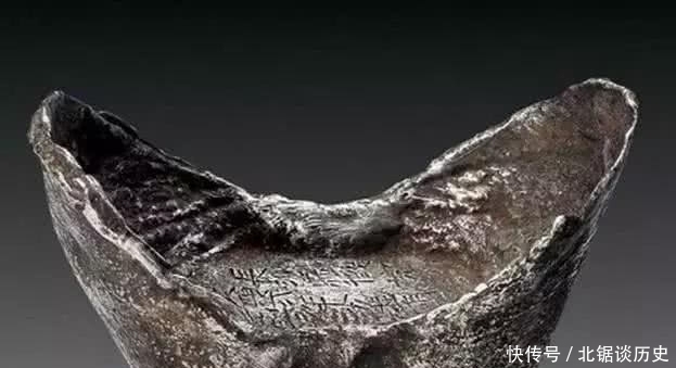  认不出来|不要再被电视剧骗了，古代的银子不是那样的，扔地上都认不出来！