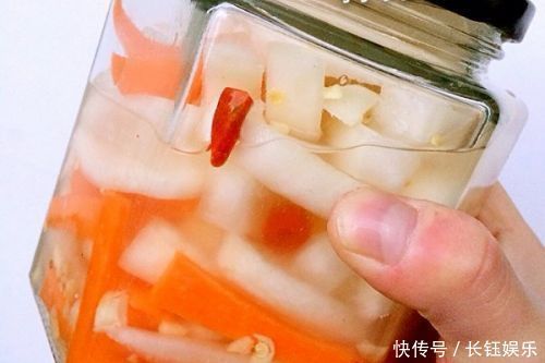 想要腌萝卜酸脆可口,教你一个正确方法,酸爽开胃,一次成功