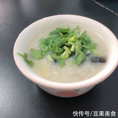 超级简单的皮蛋瘦肉粥，赶快get起来