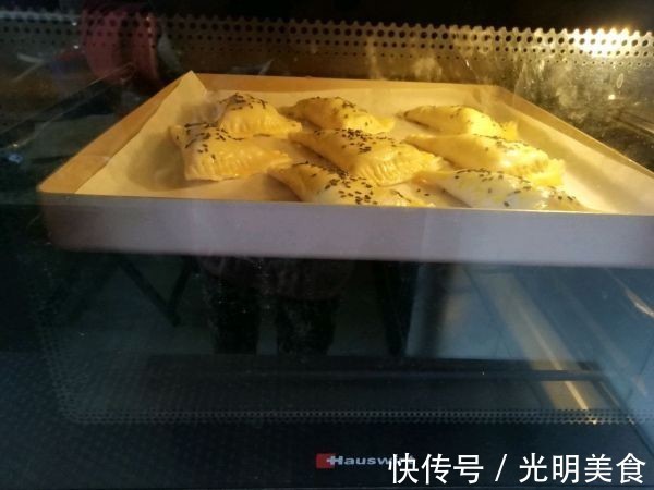苹果派|家里面的苹果吃不完,用万能的手抓饼解决,孩子很喜欢