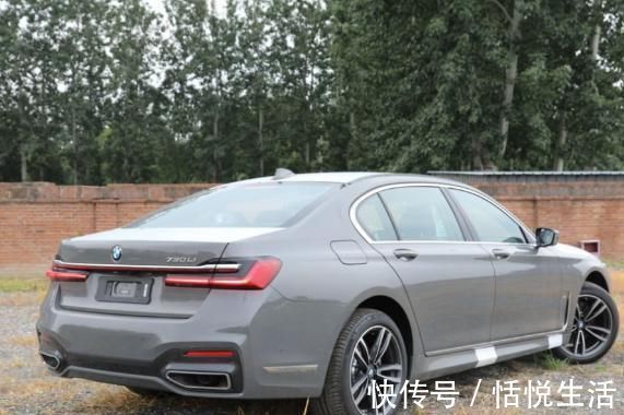 老板花万元买丐版宝马730 仓库只剩一辆车 提车时直呼很幸运 乐惠车