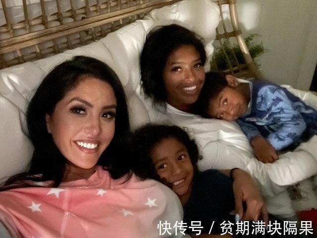 瓦妮莎|科比妻子教小女儿游泳,小姑娘很勇敢,直接跳进水里开心玩乐