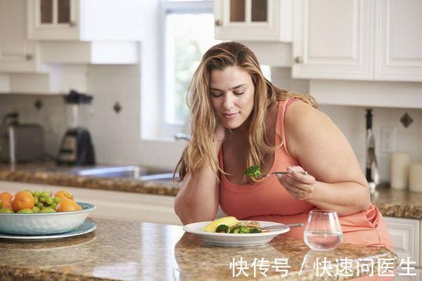 减肥|几个时间段容易长肉,一个在下午,一个在睡前,避开以免疯狂长肉