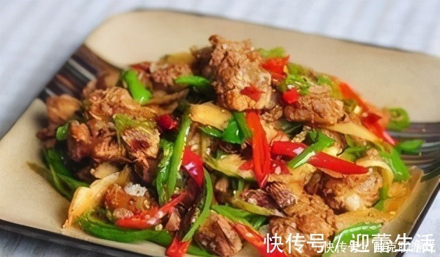 鸡腿|美食推荐姜爆回锅排骨、甜酸鸡腿棒、凉拌金针菇、麻婆豆腐