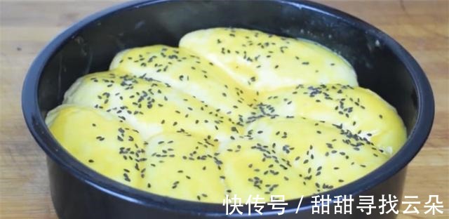 红薯别煮了，教你新做法，筷子一搅，松软香甜又拉丝，比面包还香！