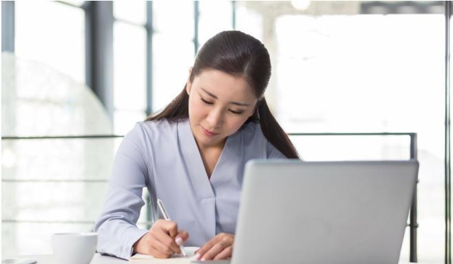 患者|颈椎病只会引起头晕、胸闷？错！颈椎病也可能“伤心”！