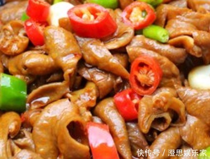 马上回家团圆,妈妈花心思学的菜,色泽红亮口感Q弹,家宴露一手