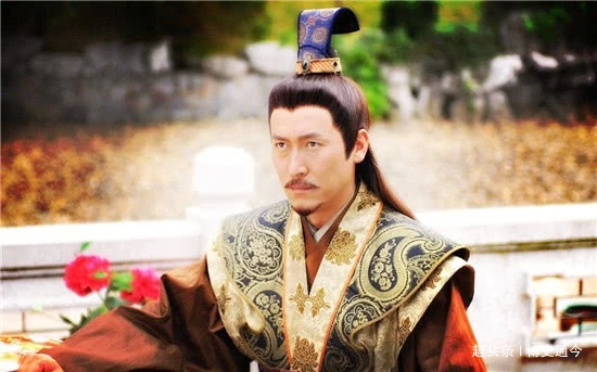 朱棣|朱元璋赏赐朱棣美女,朱棣看了一眼数量,忙吩咐快把她们送走