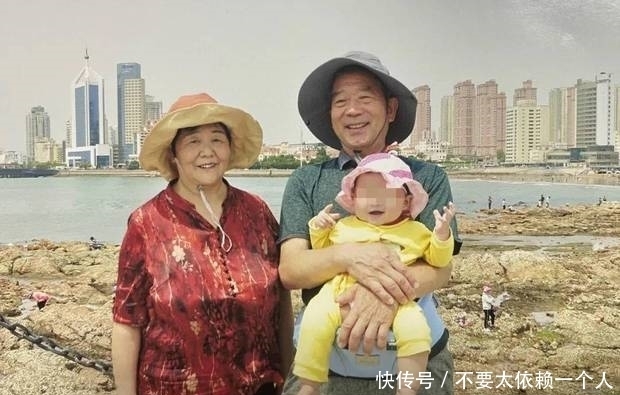 受孕|67岁的女子自然受孕，孩子出生时轰动全国，和哥哥姐姐相差40岁