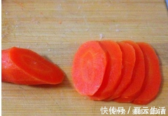 周末孩子都回来了,这道压轴硬菜,口味独特有营养家人个个竖大拇指!