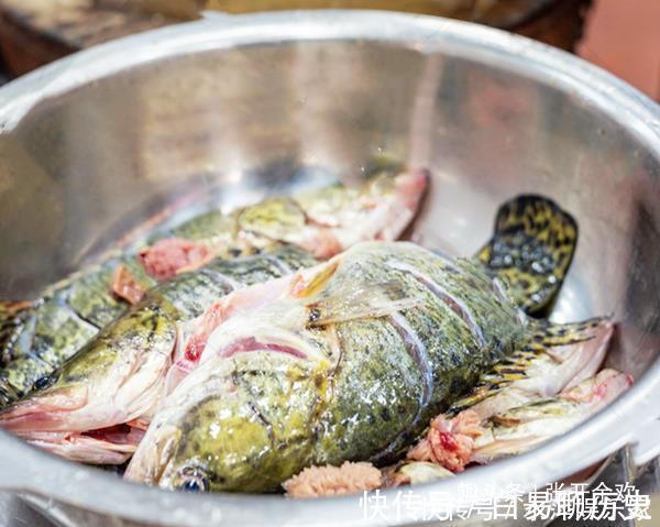 腥气|炖鱼时，加醋加酒去腥是大错特错，放“它”才正确，一点都不腥