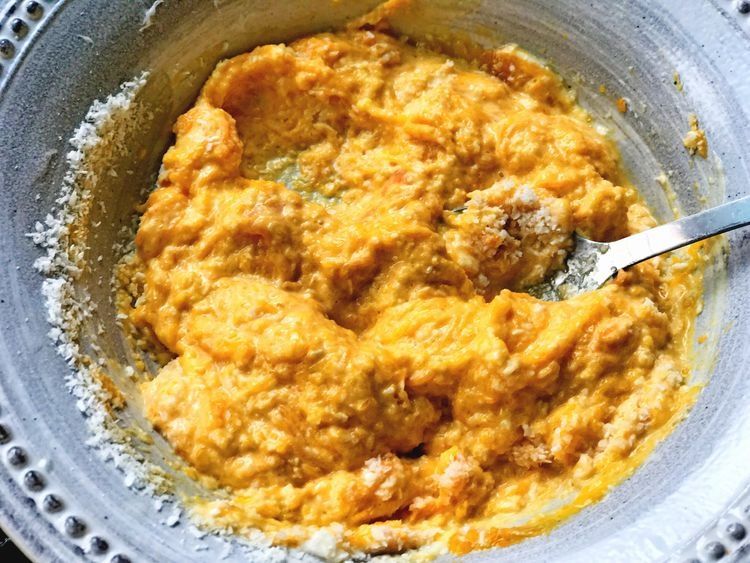 家里来客人就用这道菜来招待，外酥里嫩入口脆爽，做法也很简单