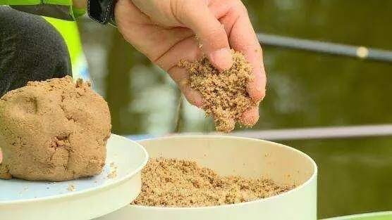 搓饵用得好，渔获少不了，浅谈从开饵菜鸟到大师的进阶之路