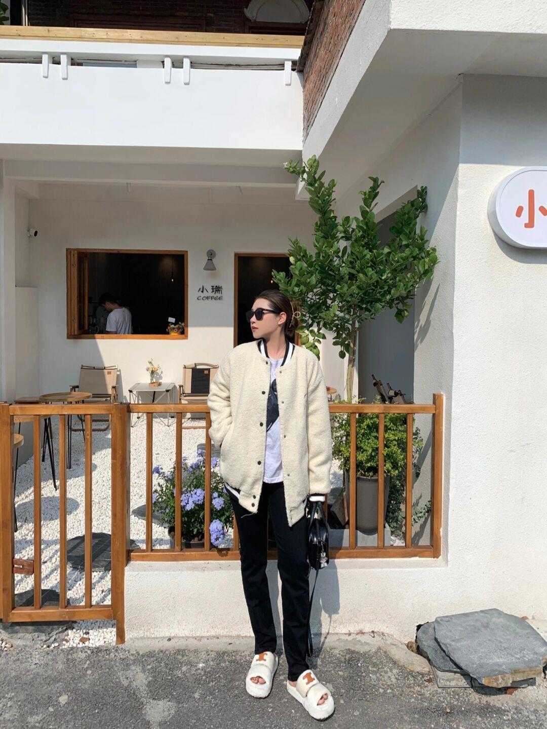 时尚 无论怎么穿,还是黑裤子百搭,不仅时尚,而且还显瘦