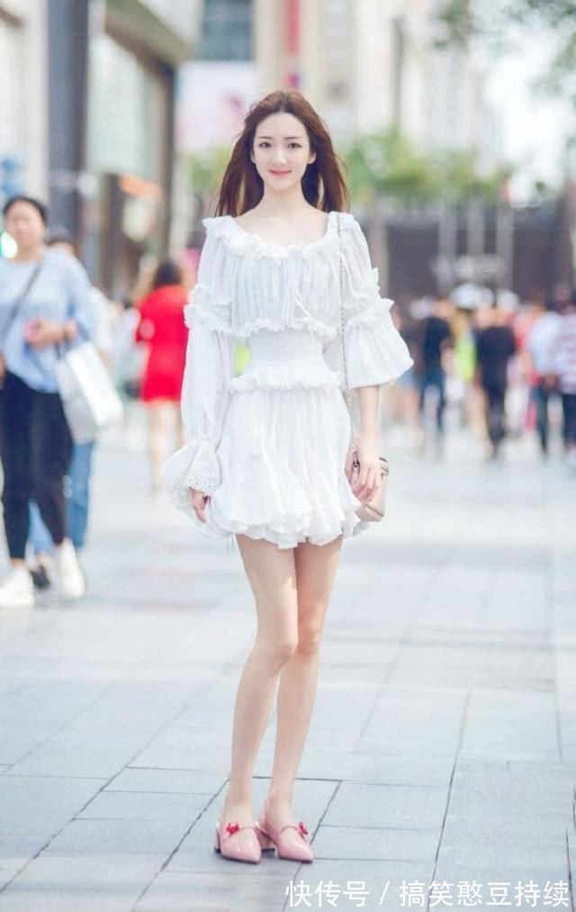 气质|清新典雅的连衣裙,显精神又更加减龄,穿出自己的窈窕身姿