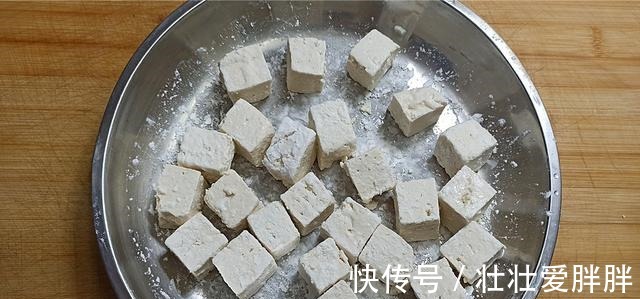 鸭血豆腐炖粉丝这样做,汤鲜味美,做了满满一大锅吃的非常爽!
