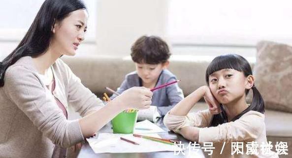 干预|孩子总是“坐不住”,这事多半怪家长,若有这3种习惯快改一改