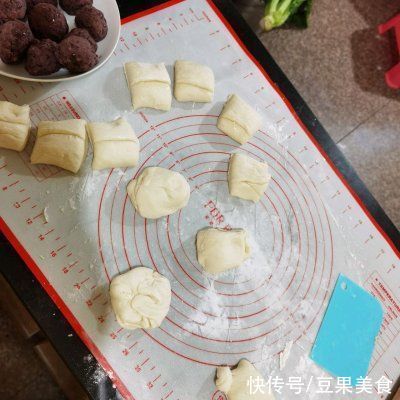 正宗地道的消耗豆沙馅之平底锅酥饼做法,速来围观