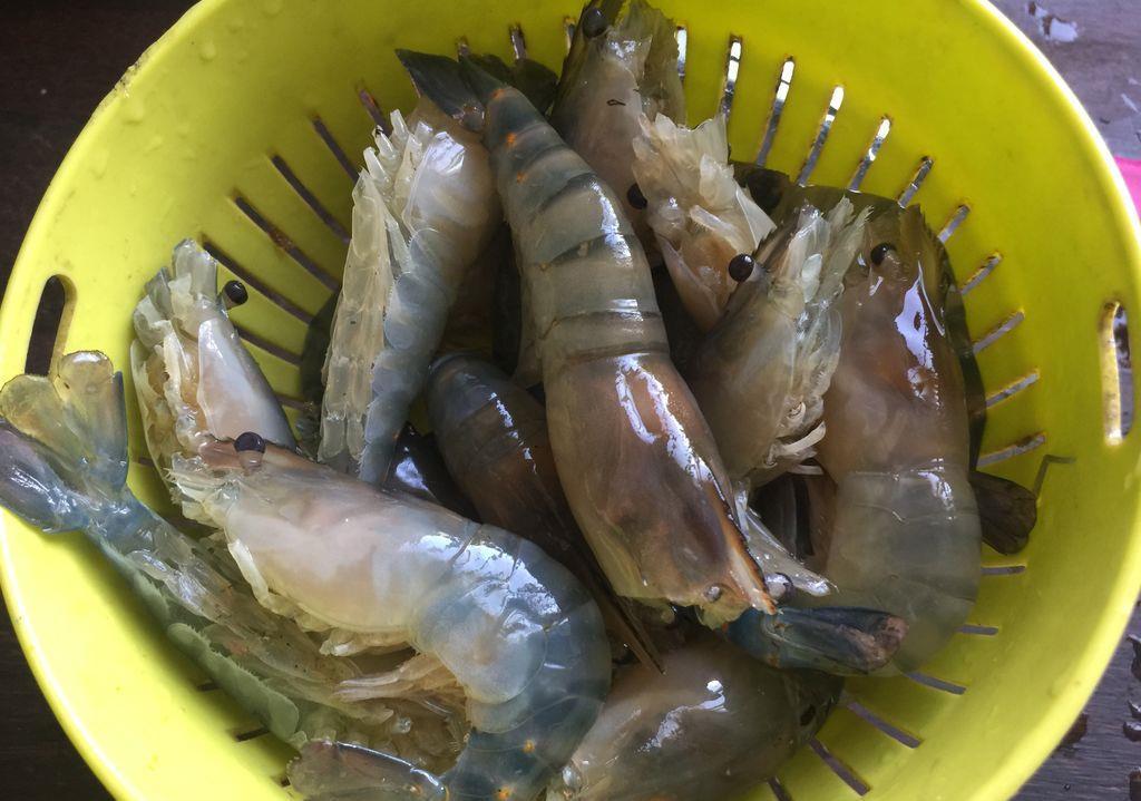 做法|港式经典菜,避风塘炒虾,做法一点也不难,越吃越香