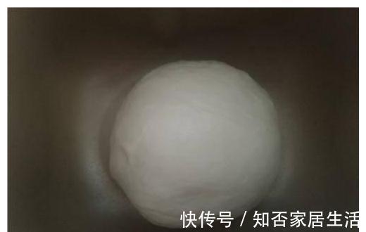 紫薯|它是甜品的好搭档,做成饼,松软不甜腻,一口气吃到饱!