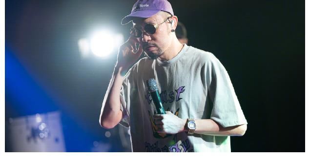 哥哥们初舞台排名公布,言承旭张云龙一秒互选,李承铉小尾巴出现