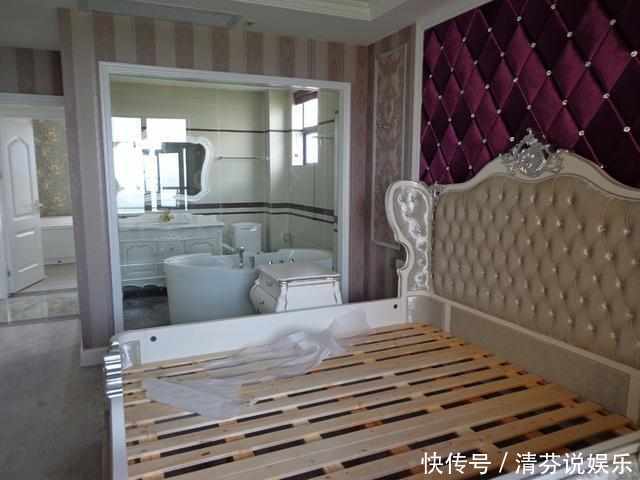 背景墙|老公把卧室装修得像皇宫似的，闺蜜都笑我是个有钱女人