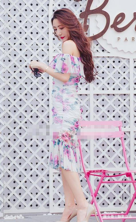 女人味 简洁优雅的裙子搭配,清新脱俗的感觉,穿出格调的女神魅力