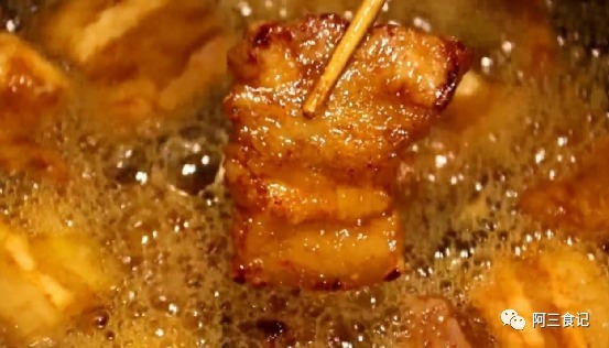 好吃|五花肉别再炒了,换种新做法,好吃又解馋,太香了连吃3碗饭不腻
