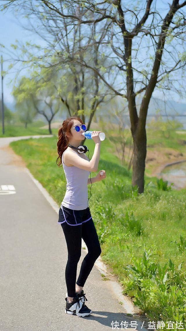 实用|适合户外运动的穿搭,实用而又充满时尚,瞬间拥有女神的范