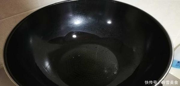 东北名菜烧茄子,学会这样做,茄子入味又好吃,还不油腻