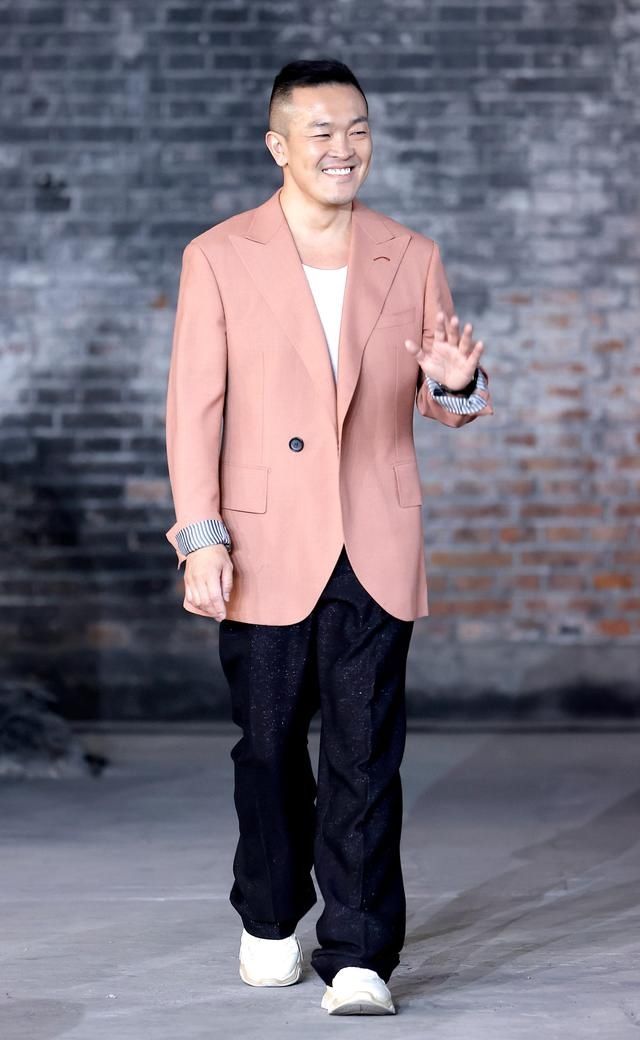 王玉涛|“Beautyberry·王玉涛时装发布会”在京举行