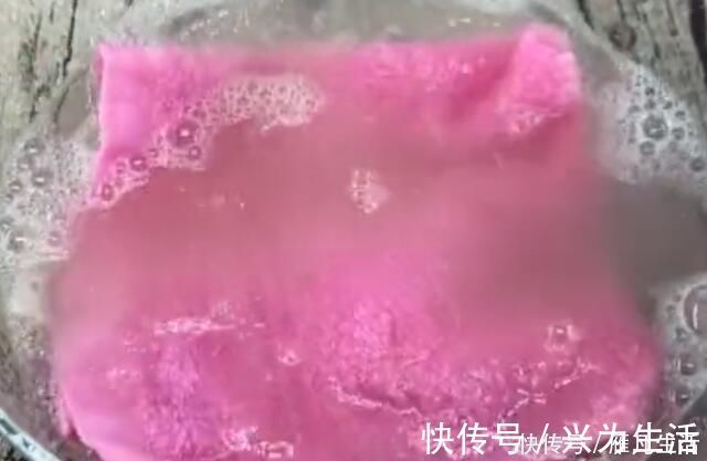 毛巾|毛巾洗得不彻底会长满螨虫,教你一招,只需一点它,毛巾干净如初