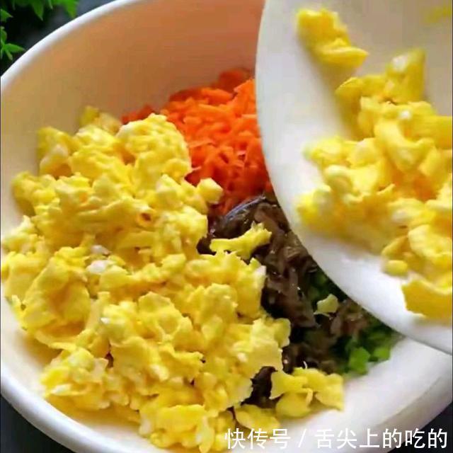 饺子皮|天热我就爱吃这种包子,简单省力,一煎就可以,一周吃六次都不腻
