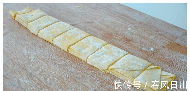 早餐就馋这馄饨,调馅和面调汤底,做法详细讲解,皮薄馅大超好吃
