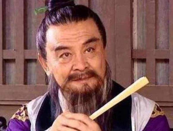 相士上山捡到一宝贝,果断起兵造反,结果