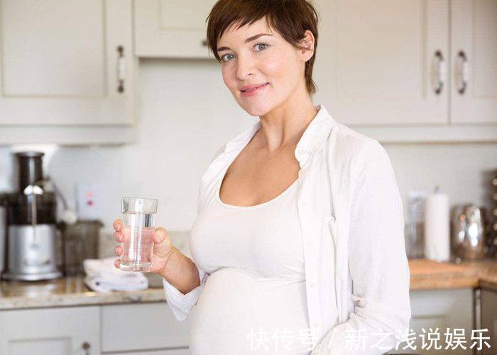 时间段|孕期在这四个时间段喝水，羊水会更“清澈”，对胎儿发育好处多
