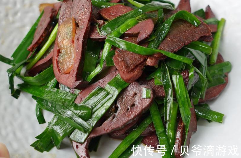 晒晒老公做的下饭菜,食材稀罕不常见,简单一炒端上桌,越嚼越香