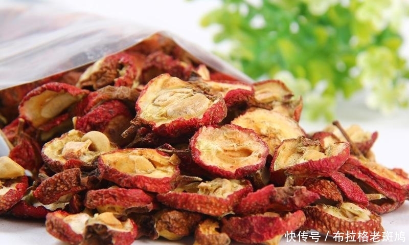 大肚子|山楂和此物泡水喝,大肚子平了,排出体内毒素,谁喝谁健康!