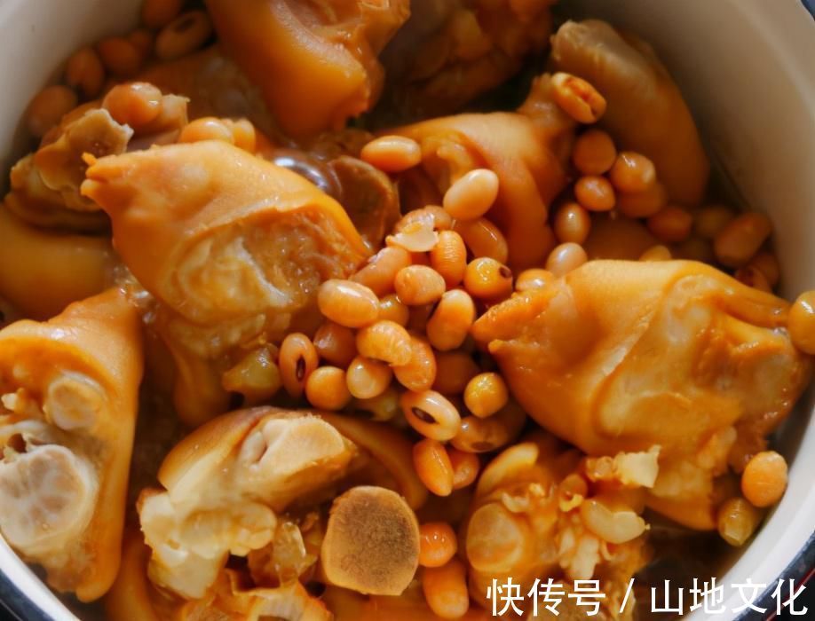 腥味|炖猪蹄时，掌握“1做2不做”窍门，猪蹄软烂香嫩，好吃无腥味