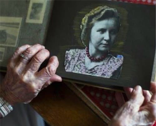 岁时|她是希特勒唯一在世的“试毒女郎”,95岁时才说出那段黑暗的往事