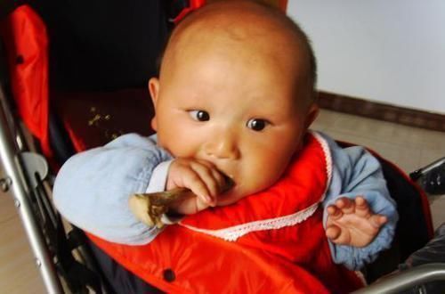 睡前饭|告诫娃在睡前,宁可饿着也不能碰的3种食物,不然伤脾,不发育