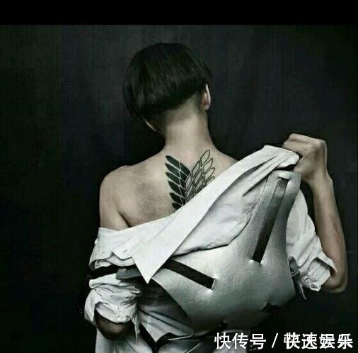 美队|《进击的巨人》神级COSPLAY,埃尔文团长神似美队,兵长岂止1米6