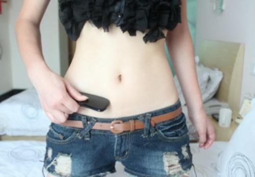 刮痧|强力燃脂减肚子赘肉，只需每天刮2下，就能轻松拥有迷人马甲线！