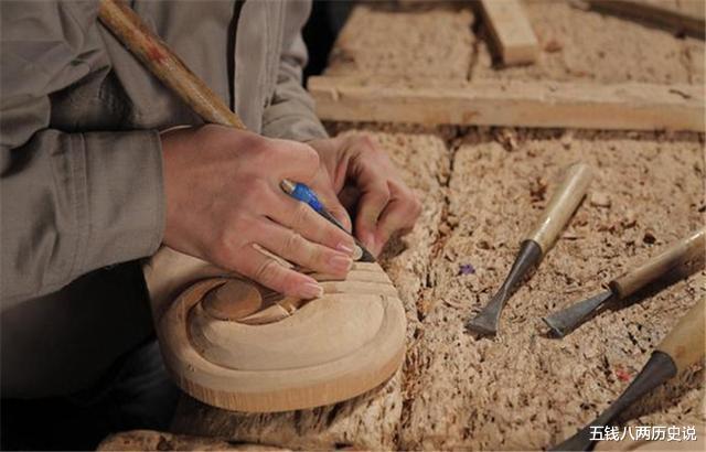 “巨型雄狮”根雕长15米,要价千万,这件艺术品能否顺利卖出