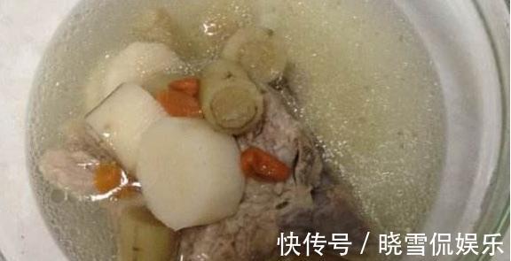 秋季气候干燥，教你炖一锅美味滋补的排骨汤，三碗鱼汤也不换