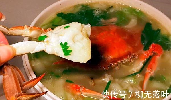 极速降温,煲个暖心又暖胃的蟹肉粥,就是舒服!