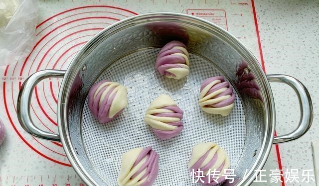 夏天蒸馒头就用这方法,半小时就上桌,蓬松柔软奶香味十足