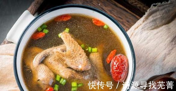 炖鸽子汤|鸽子炖汤前要不要焯水对老板多说一句，肉嫩汤鲜，营养更盛！